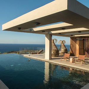 Happy Cretan Suites